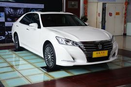 2015款丰田皇冠2.5L尊享版