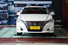 2015款丰田皇冠2.5L尊享版
