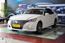 2015款丰田皇冠2.5L尊享版