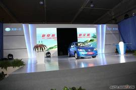 2010款一汽夏利N5上市实拍