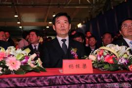 2010款一汽夏利N5上市实拍
