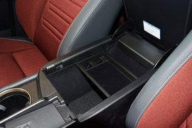 2015款雷克萨斯NX200