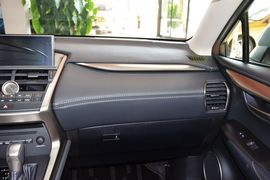 2015款雷克萨斯NX200