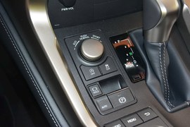 2015款雷克萨斯NX200