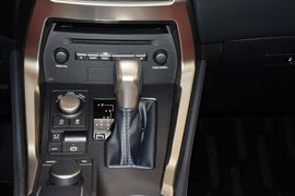 2015款雷克萨斯NX200