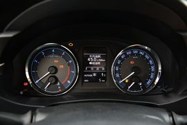 2014款丰田卡罗拉1.6L手动GL-i真皮版