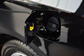 2011款现代悦动1.6L自动豪华型