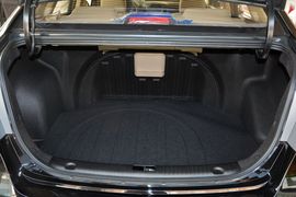 2011款现代悦动1.6L自动豪华型