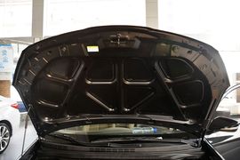 2011款现代悦动1.6L自动豪华型