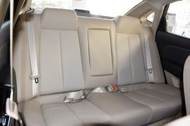 2011款现代悦动1.6L自动豪华型