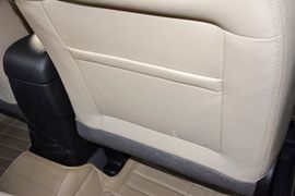 2011款现代悦动1.6L自动豪华型