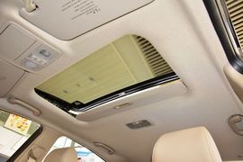 2011款现代悦动1.6L自动豪华型