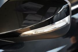 2011款现代悦动1.6L自动豪华型