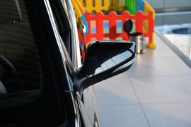 2011款现代悦动1.6L自动豪华型