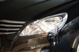 2011款现代悦动1.6L自动豪华型