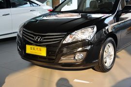 2011款现代悦动1.6L自动豪华型