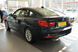 2015款宝马320i