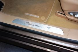 2014款保时捷Panamera