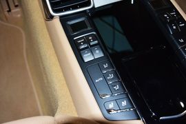 2014款保时捷Panamera