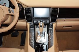 2014款保时捷Panamera