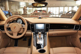 2014款保时捷Panamera