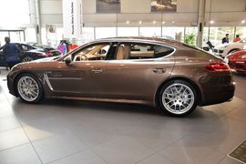 2014款保时捷Panamera