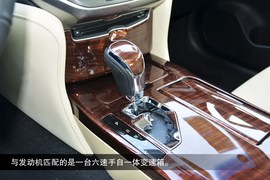 2015款全新皇冠到店实拍图解