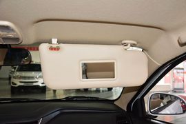 2013款风云2两厢1.5L手动锐意版