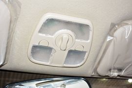 2013款风云2两厢1.5L手动锐意版