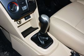 2013款风云2两厢1.5L手动锐意版