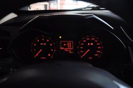 2013款风云2两厢1.5L手动锐意版