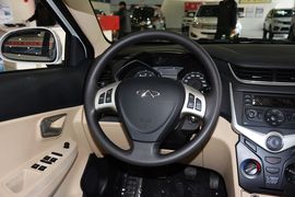 2013款风云2两厢1.5L手动锐意版