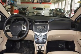 2013款风云2两厢1.5L手动锐意版