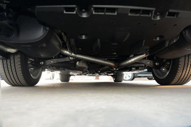 2015款丰田皇冠2.5L时尚版