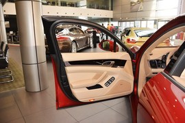 2014款保时捷Panamera