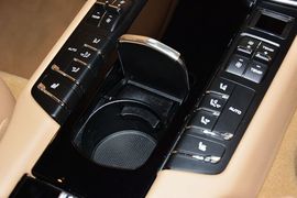 2014款保时捷Panamera