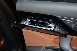 2014款奥迪A8L