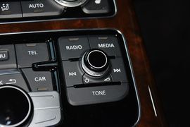 2014款奥迪A8L