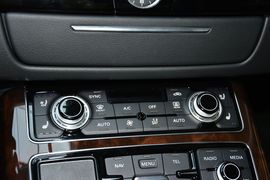 2014款奥迪A8L