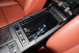 2013款雷克萨斯RX270典雅版到店实拍