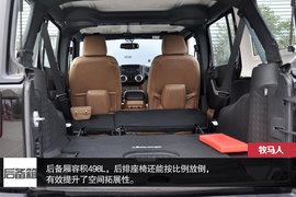 Jeep牧马人3.0撒哈拉实拍