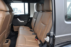 Jeep牧马人3.0撒哈拉实拍