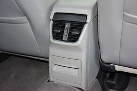 2015款斯柯达明锐1.6L自动逸杰版