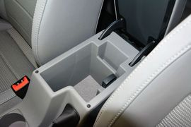 2015款斯柯达明锐1.6L自动逸杰版