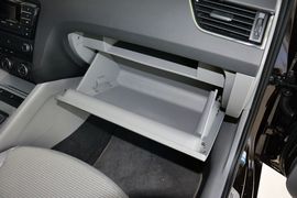 2015款斯柯达明锐1.6L自动逸杰版