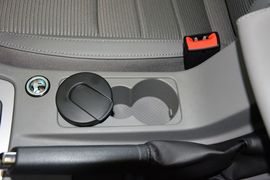 2015款斯柯达明锐1.6L自动逸杰版