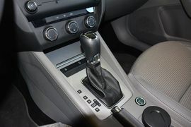 2015款斯柯达明锐1.6L自动逸杰版