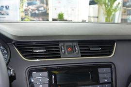 2015款斯柯达明锐1.6L自动逸杰版