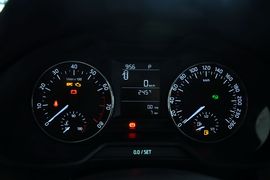 2015款斯柯达明锐1.6L自动逸杰版