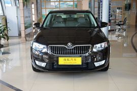 2015款斯柯达明锐1.6L自动逸杰版